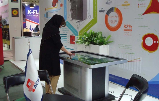 آیا میز لمسی ابزار مناسبی برای غرفه‌های نمایشگاهی است؟