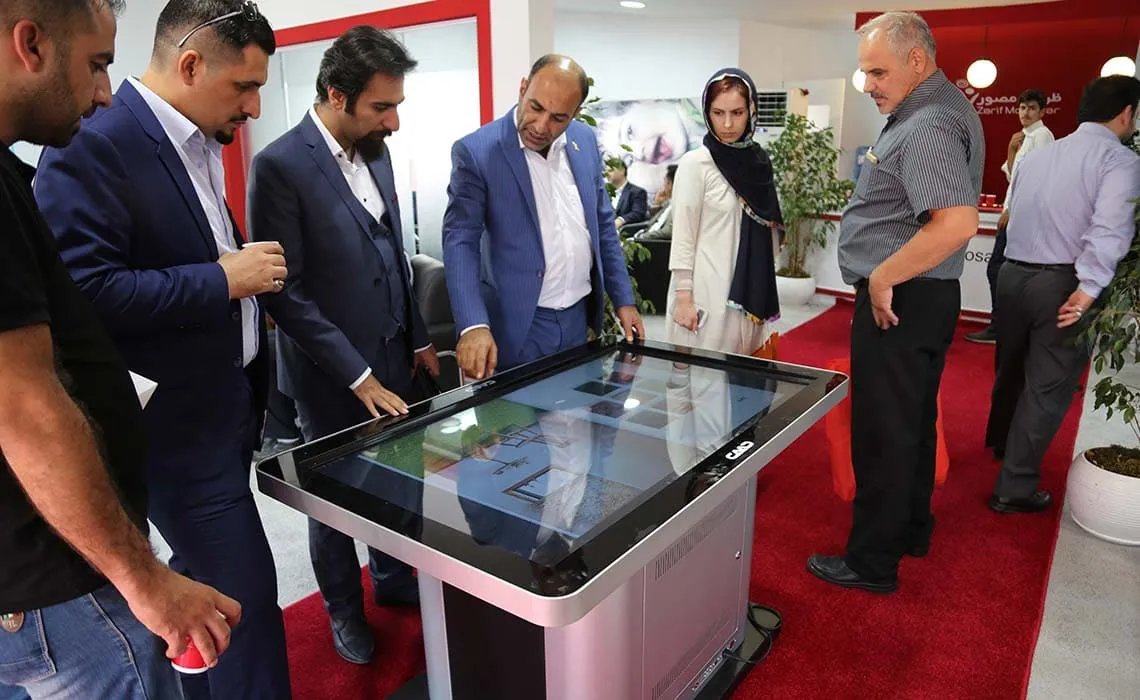 اجاره میز لمسی نمایشگاهی