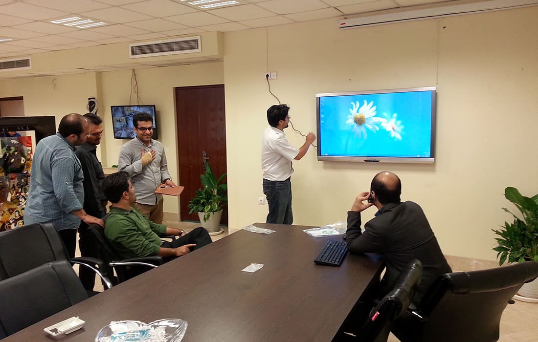 CAVAC 55inch TouchScreenComputer BonyadMelliNokhbegan5