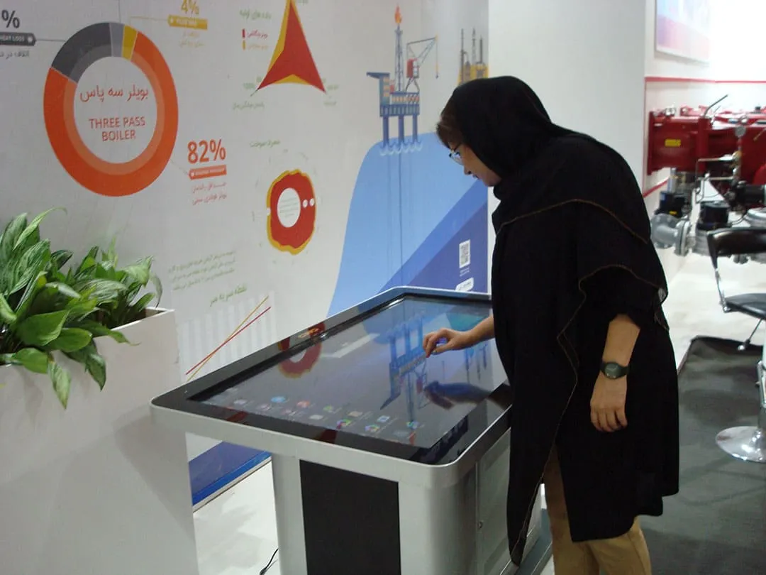 میز تاچ کاواک