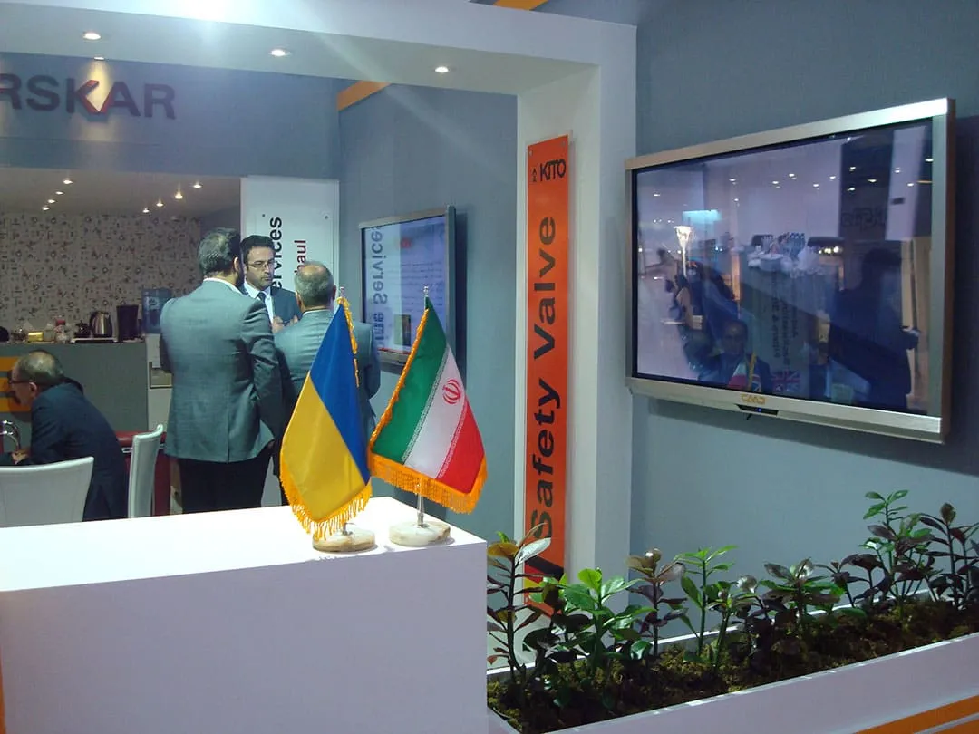 اجاره مانیتور تاچ کاواک