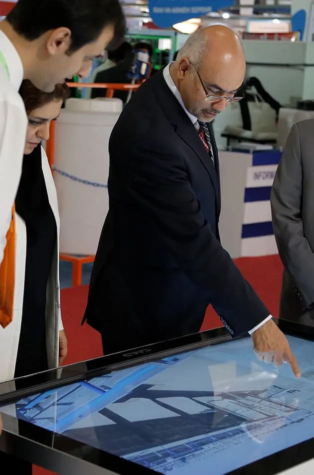 میز لمسی کاواک